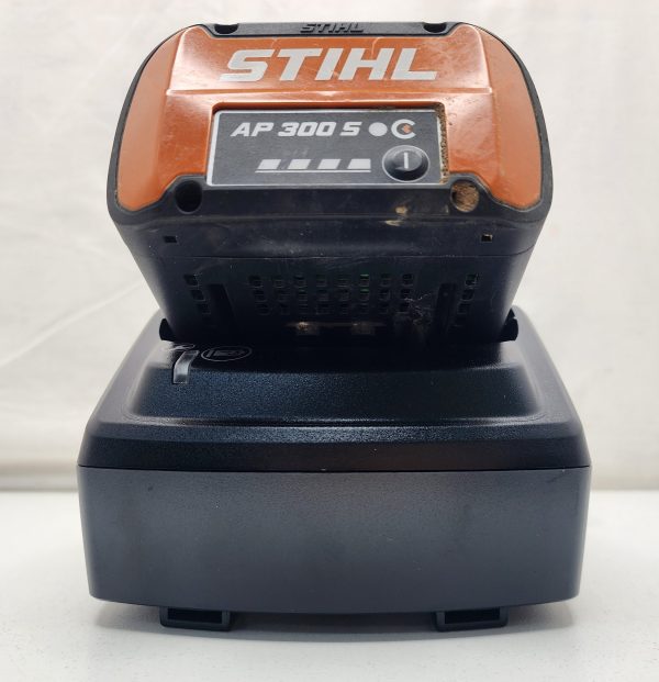 Stihl FSA 90R Whipper Snipper w/ Battery & Charger  - IP386056 - Image 14
