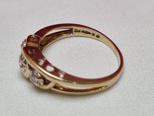 9ct Yellow Gold Three-Stone Ring TW369926 - Image 8