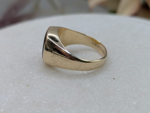 Mens 10CT Yellow Gold Onyx & Diamond Signet Ring (6.8gms) - BP388916 - Image 5