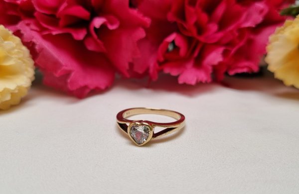 9ct Yellow Gold Solitaire Diamond Ring TW373764 - Image 6