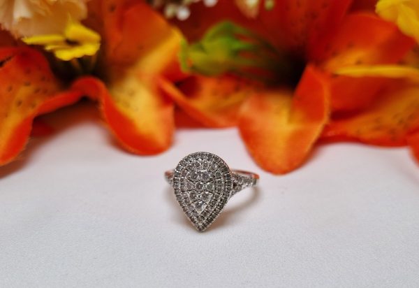 14ct White Gold Diamond Pear Cluster Ring TW376484 - Image 5