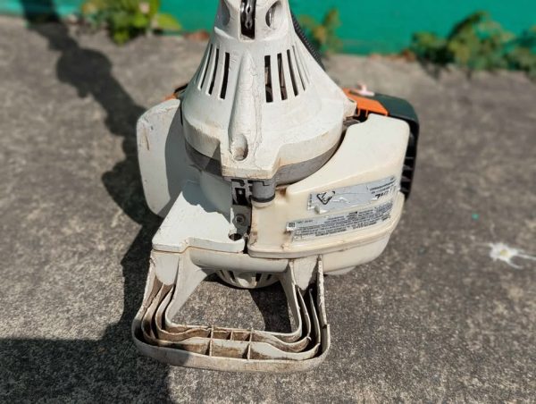 Stihl HT 135 Petrol Pole Pruner - BP366464 - Image 7