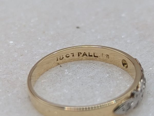 Ladies 18CT Yellow Gold, Diamond and Palladium Ring (2.36gms) - BP300134 - Image 6