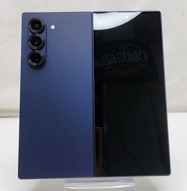 Samsung Galaxy Z Fold 6 256GB w/ Charger - IP386679 - Image 8