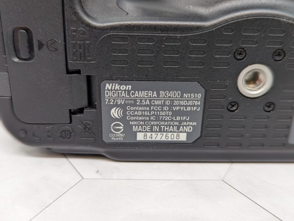 Nikon Camera D3400 With Charger and Case - BP367686 - Image 3