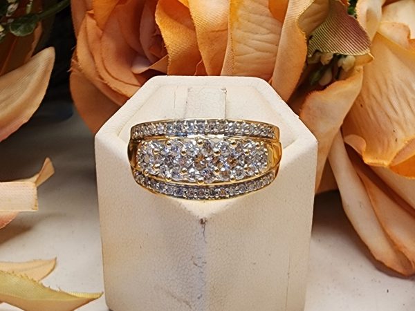 Ladies 10CT Yellow Gold Diamond Cluster Ring - IP382569 - Image 3