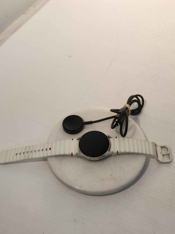 SAMSUNG SMART WATCH 7 WITH CHARGER #GN389351 - Image 6