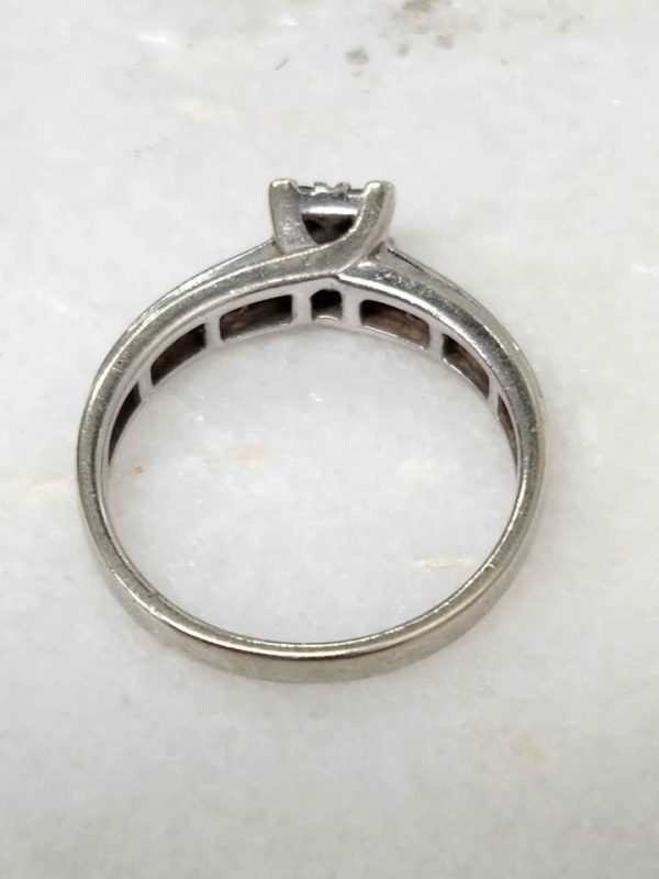 9CT WHITE GOLD DIAMOND RING #GN387417 - Image 17