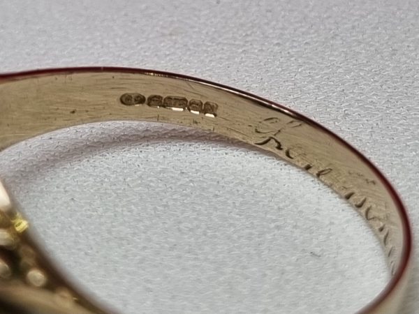 9ct Yellow Gold Signet Ring TW383474 - Image 7