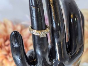 Ladies 9CT Yellow Gold and Diamond Ring (2.3gms) - BP355439