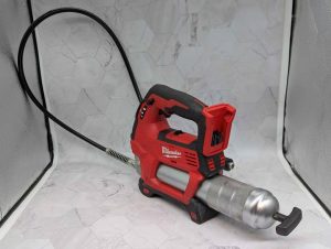 Milwaukee 18V 2-Speed Grease Tool Skin-Only (M18 GG) - BP389713