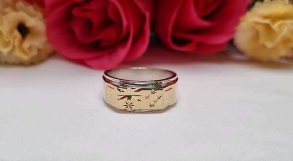 9ct Yellow Gold and Silver Australian Flag Signet Ring TW384663 - Image 9