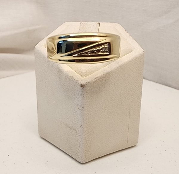 Men's 9CT Yellow Gold Illusion Signet Ring - IP381712 - Image 3