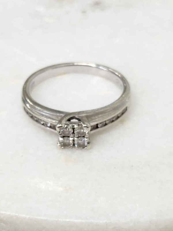 9CT WHITE GOLD DIAMOND RING #GN387417