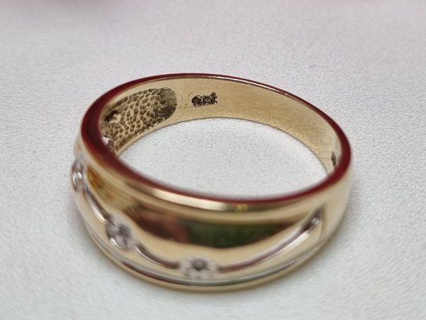 9ct Yellow Gold Diamond Band TW369805 - Image 10
