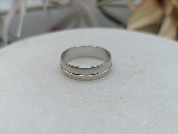 Mens 9CT White Gold Ring (4.6gms) - BP387526 - Image 2
