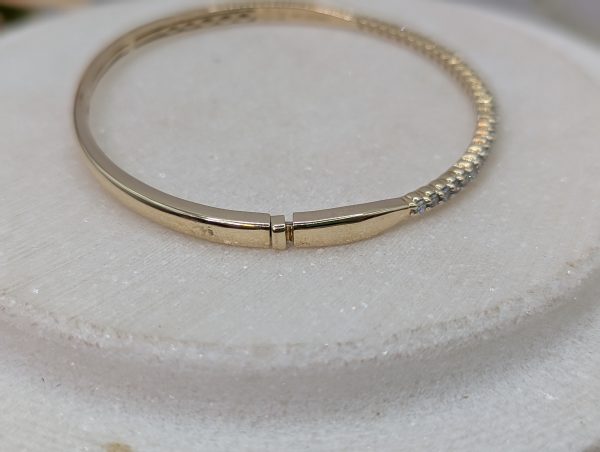 Ladies 10CT Yellow Gold Diamond Bangle (10.16gms) - BP340398 - Image 2