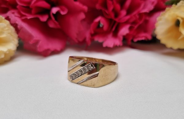 9ct Yellow Gold Signet Dress Ring TW386173 - Image 2