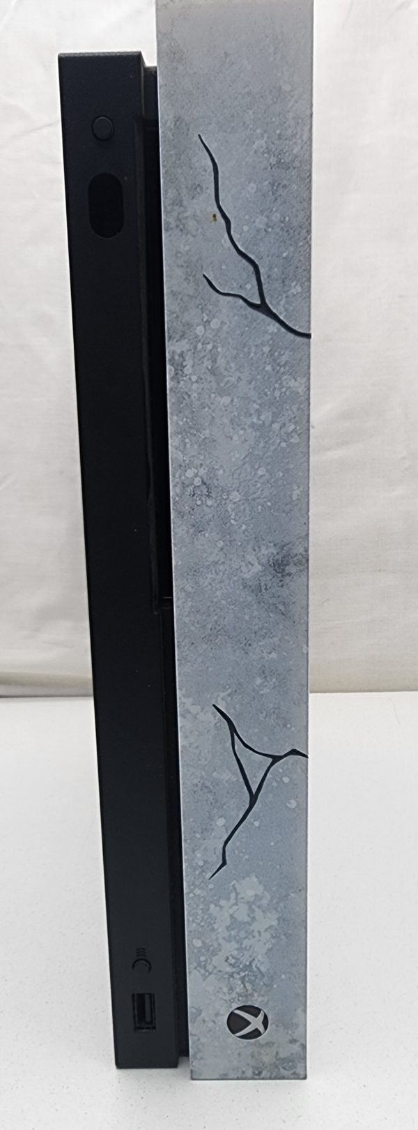 XBOX Series X 'Gears of War 5' Special Edition 1TB w/ Controller - IP386128 - Image 5