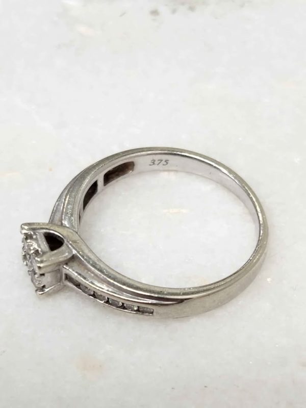 9CT WHITE GOLD DIAMOND RING #GN387417 - Image 5