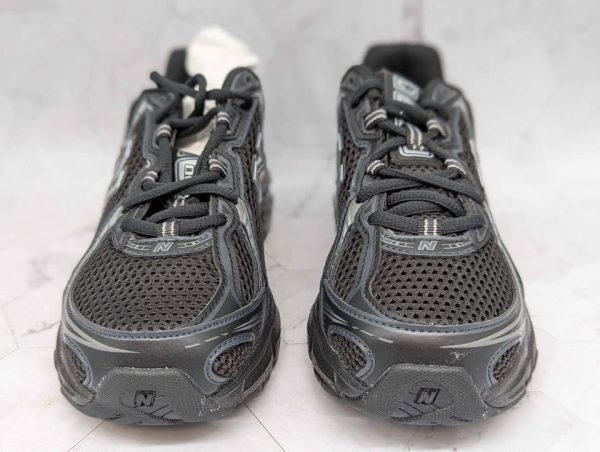 New Balance Unisex 740 Shoes (Size US5) - BP389053 - Image 4