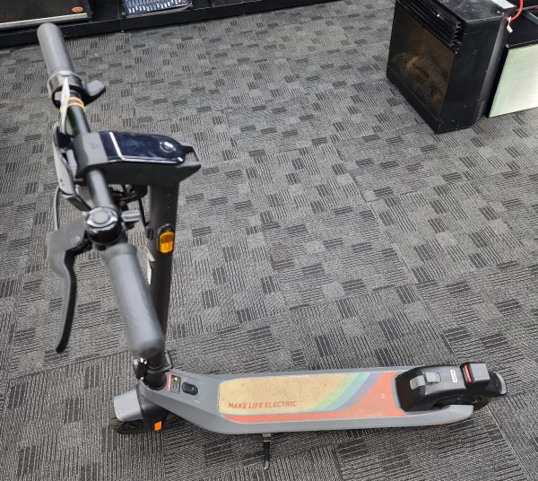 NIU Electric Kick Scooter KQi2 Pro with Charger - IP389323 - Image 10