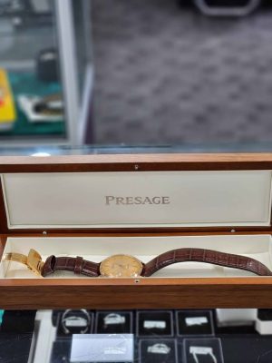 MENS BROWN SEIKO WATCH (4R35-06EO) IN BROWN BOX #GN388758
