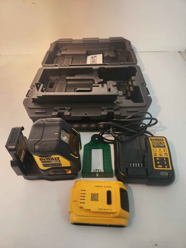 DEWALT LASER LEVEL IN HARD CASE #GN389658 - Image 10