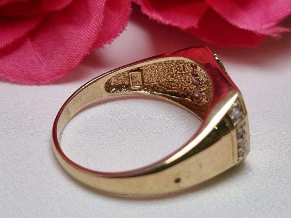 9ct Yellow Gold Eagle Signet Ring TW384471 - Image 3