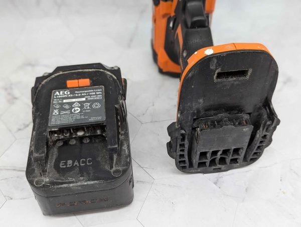AEG 18V Brushless Hammer Drill w/ 6.0Ah Battery - BP391388 - Image 7