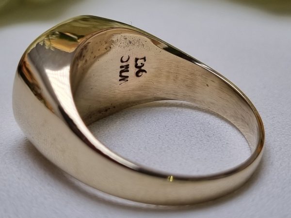 9ct Yellow Gold Signet Ring TW370880 - Image 7
