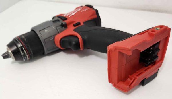 MILWAUKEE M18 13MM HAMMER DRILL/DRIVER-SKIN ONLY #GN370488 - Image 3