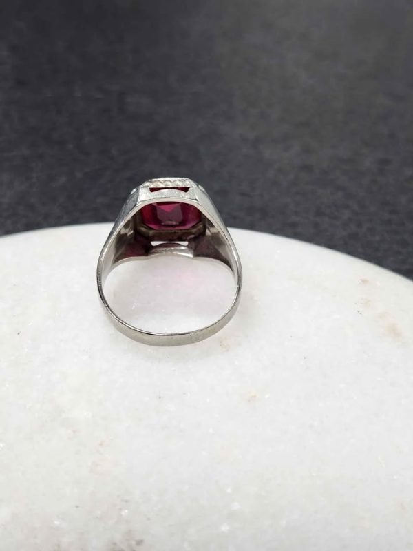 10CT WHITE GOLD RING WITH RED STONE #GN387419 - Image 13
