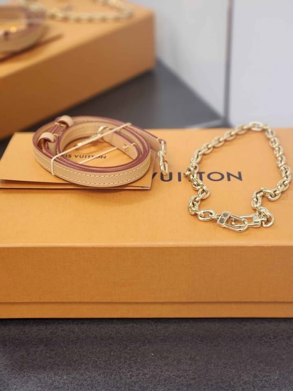 LOUIX VUITTON LIV POCHETTE BAG IN BOX WITH RECEIPT #GN381386 - Image 10