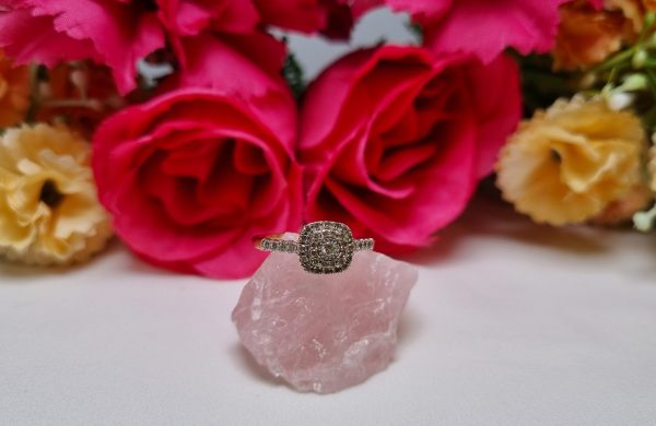 9ct Yellow Gold Cluster Ring TW385974 - Image 7