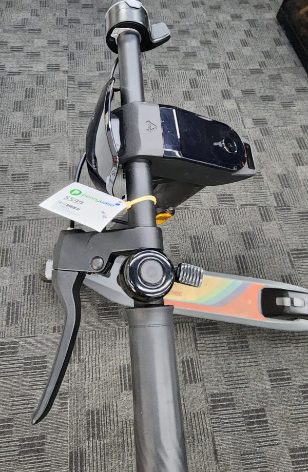 NIU Electric Kick Scooter KQi2 Pro with Charger - IP389323 - Image 8