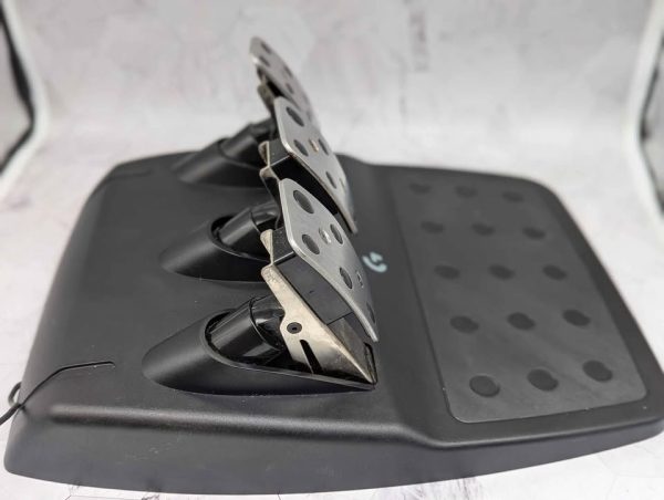 Logitech G923 TrueForce Racing Wheel & Pedals For PS5/4 - BP385188 - Image 7