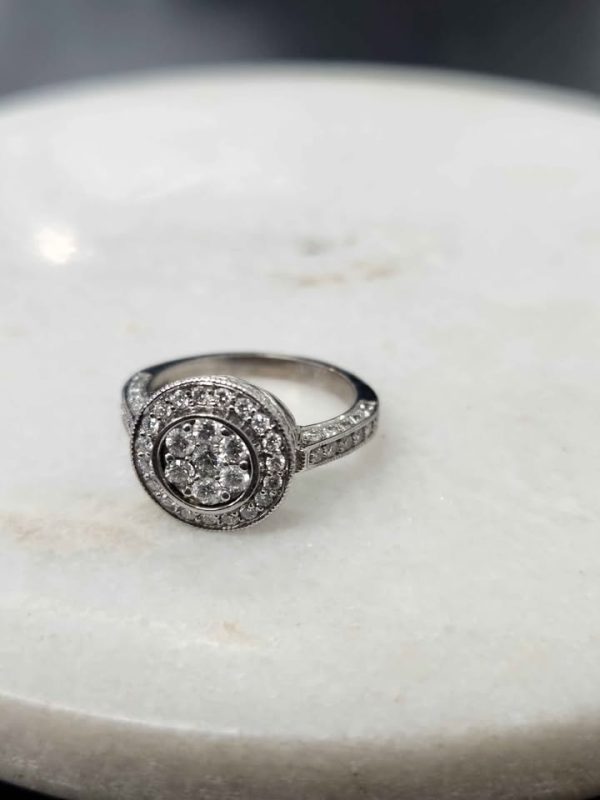 18CT WHITE GOLD DIAMON RING #GN355455 - Image 9