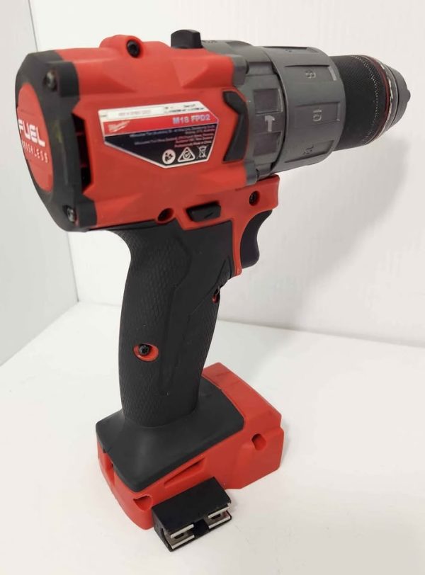 MILWAUKEE M18 13MM HAMMER DRILL/DRIVER-SKIN ONLY #GN370488 - Image 6