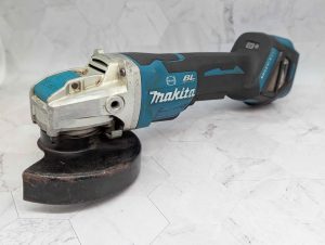 Makita 18V 125mm X-Lock Angle Grinder Skin-Only (DGA519) - BP388028
