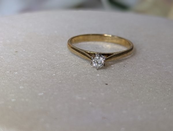 Ladies 9ct Gold Diamond Ring - BP343171 - Image 2