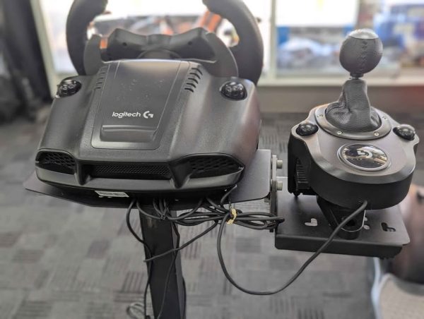 Logitech G920 Driving Steering Wheel, Gear Shifter and Pedals(Xbox) - BP384830 - Image 8
