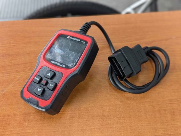 ToolPro OBDII/EOBD+CAN Auto Diagnostic Tool (OM126) - BP349977