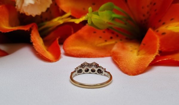 9ct Yellow Gold Diamond Ring TW383747 - Image 4