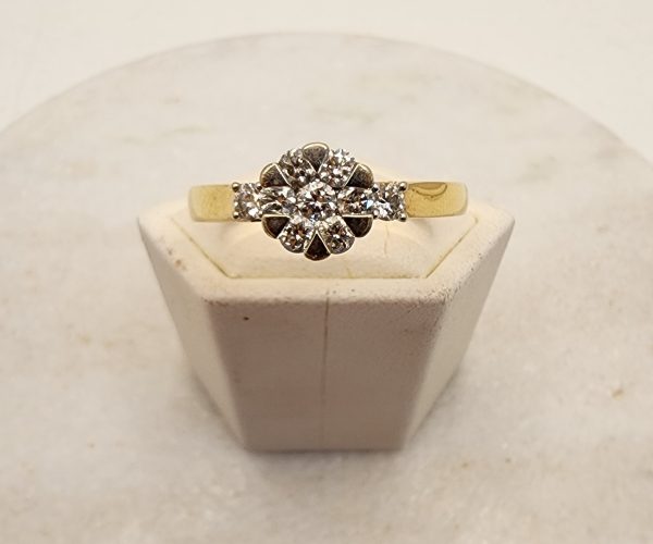 Ladies 18CT Yellow Gold Flower Design Diamond Ring - IP384792 - Image 3