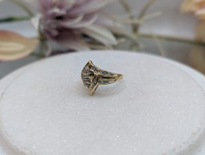 Ladies 9CT Yellow Gold Clear Stone Dress Ring (2.2gms) - BP386656