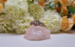 9ct Yellow Gold Three Stone Bypass Ring TW380978