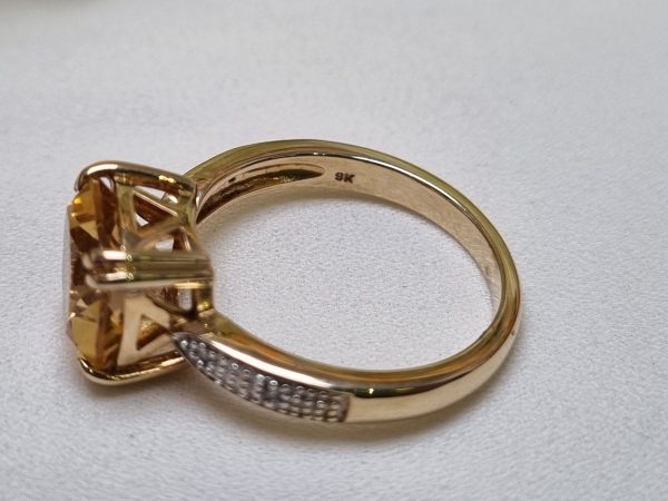 9ct Yellow Gold Yellow Stone and Diamond Ring TW370889 - Image 8