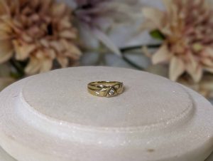 Ladies 9CT Yellow Gold and Clear Stone Ring (2.5gms) - BP377864