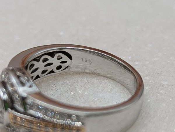 Valuated Lady's 18CT White Gold and Diamond Cluster Ring w/ Rose Gold Plating (9.1gms) - BP311199 - Image 33